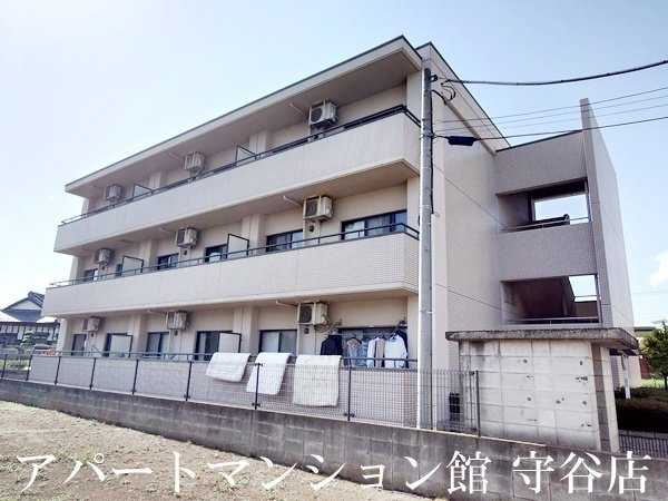 ウエストアールの外観