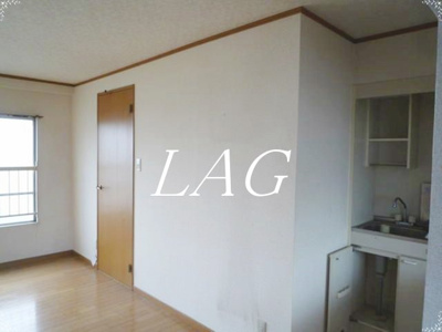 【居間・リビング】 | 寿々川ビル | 洋室のお部屋です。
