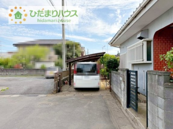【駐車場】 | 下妻市小島　中古戸建 | 駐車場2台分完備！カーポート付きです(^^♪