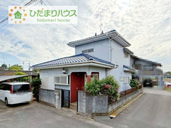 【外観】 | 下妻市小島　中古戸建 | 商業施設が近く、住み良い環境です☆
