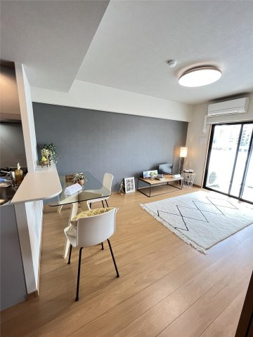 MODERN PALAZZO六本松stationの居間・リビング