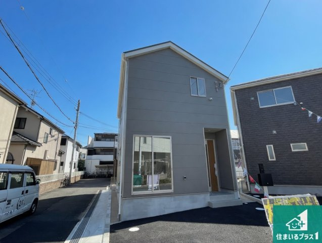 1日(土)2日(日)現地見学可能！　伊丹市千僧　全2邸の外観|お客様に長く安心して住んでいだだける事にこだわった家づくり！住んでからのアフターサービスにもしっかりと取り組んでいます！