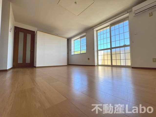 ハッピースクエアーの内装