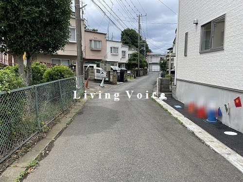 【仲介手数料０円】座間市栗原中央第41　新築一戸建ての前面道路含む現地写真|座間市栗原中央第41　新築一戸建て