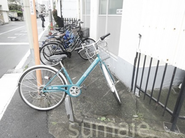 豊川マンションの駐車場