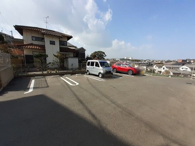 サン・カリーノの駐車場