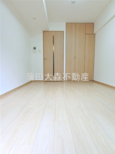 ルーブル仲六郷弐番館のその他|洋室