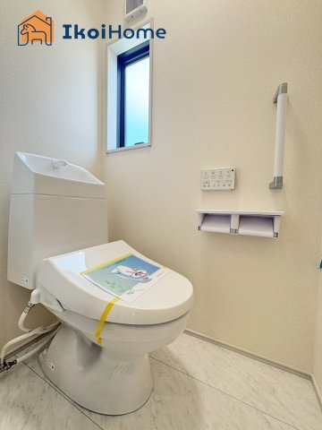 明石市朝霧町1丁目　4期　新築戸建のトイレ|【ホームページに現地動画掲載中】●年中無休：当日予約可●トイレが2か所あるので夜中も安心です