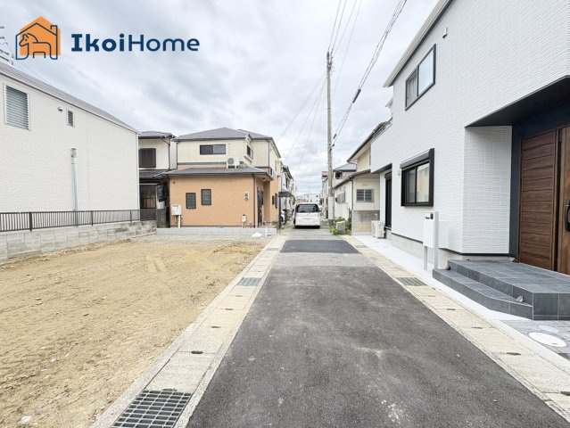 明石市朝霧町1丁目　4期　新築戸建の前面道路含む現地写真|●年中無休：当日予約可●一戸建ての多いエリア、静かで落ち着いた雰囲気