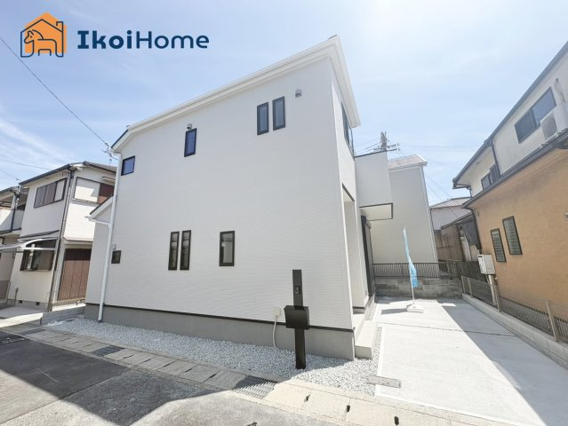明石市朝霧町1丁目　4期　新築戸建のエントランス|【ホームページに現地動画掲載中】●年中無休：当日予約可●無料送迎！最短10分でお迎えに向かいます！