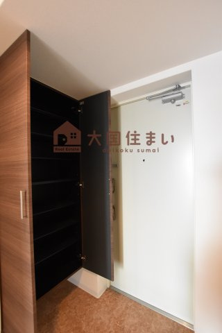 【玄関】 | Luxe難波西Ⅲ