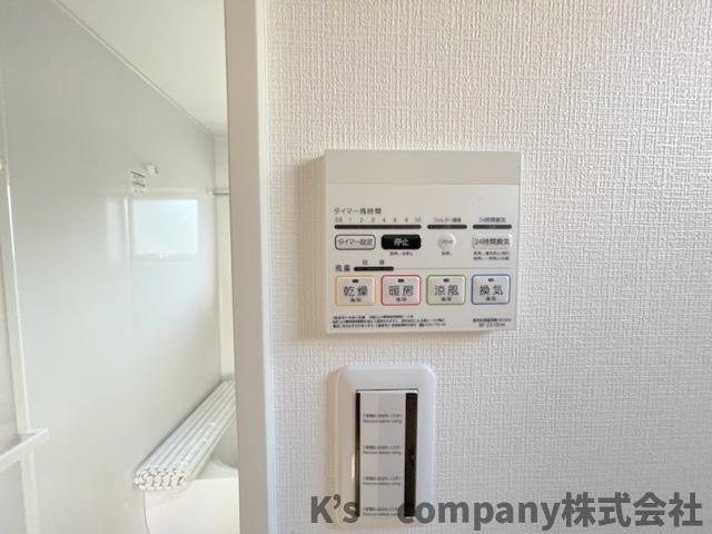 ◎茅ヶ崎市浜之郷　新築戸建の設備|長雨の続く時期のお洗濯物の心配を解消できる浴室乾燥機付き☆