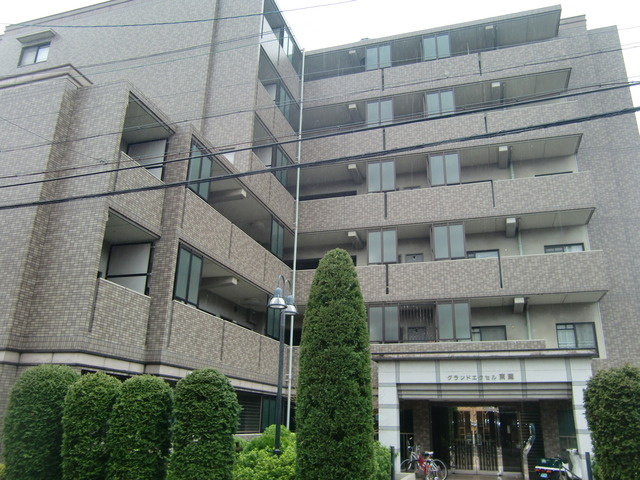 グランドエクセル東灘の外観