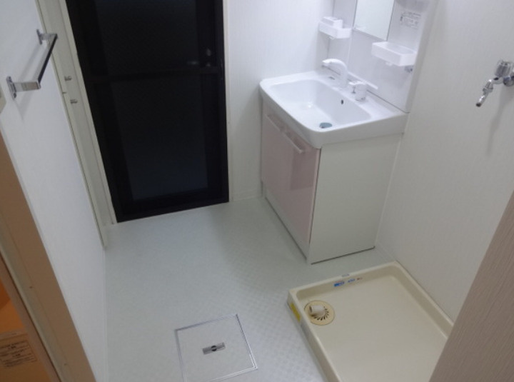 グランドエクセル東灘の洗面所