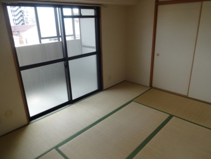 グランドエクセル東灘の収納