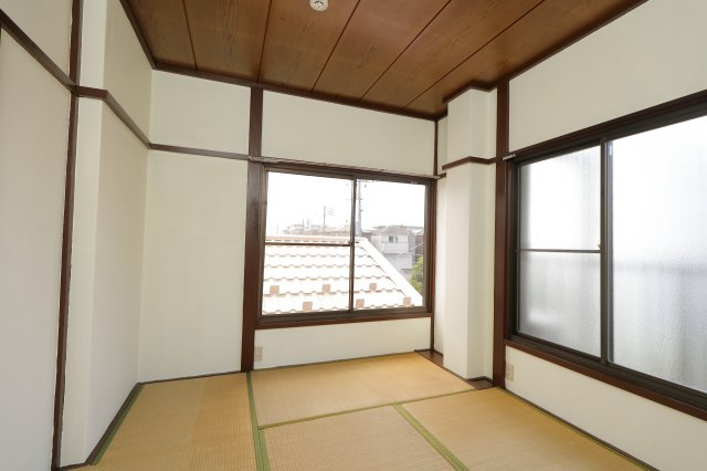 西水元5丁目メゾンの和室