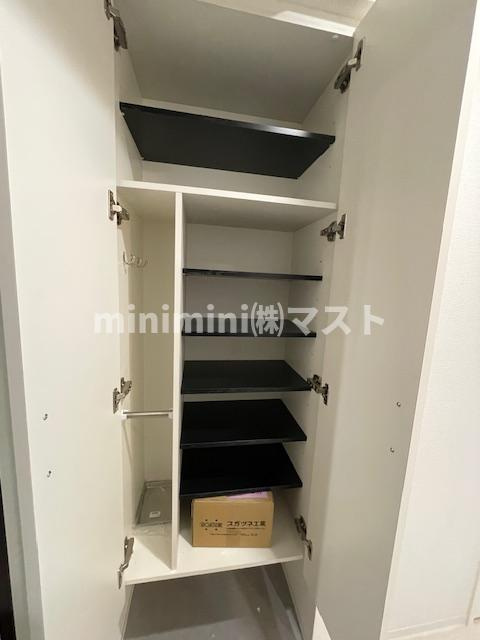 セレニテ谷町四丁目アリエの収納