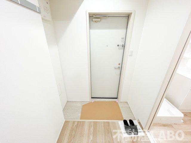 フジパレス エン Ⅲ号館の玄関