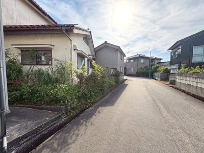 【前面道路含む現地写真】 | 水橋舘町　中古戸建