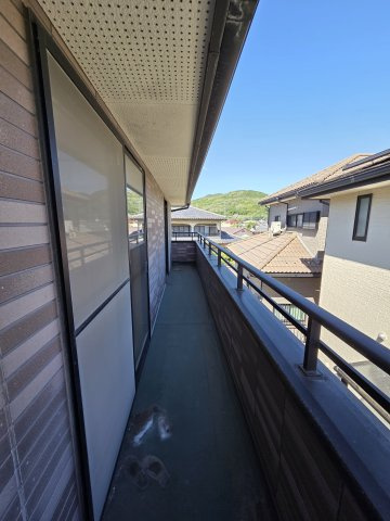 桐生市境野町四丁目　中古住宅のバルコニー