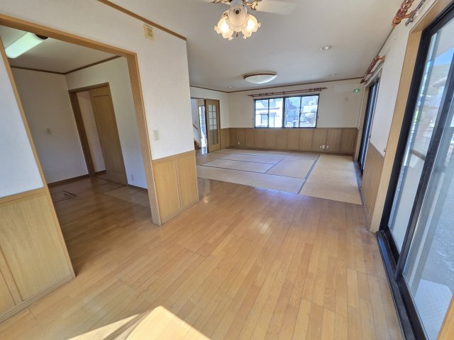 桐生市境野町四丁目　中古住宅のダイニング