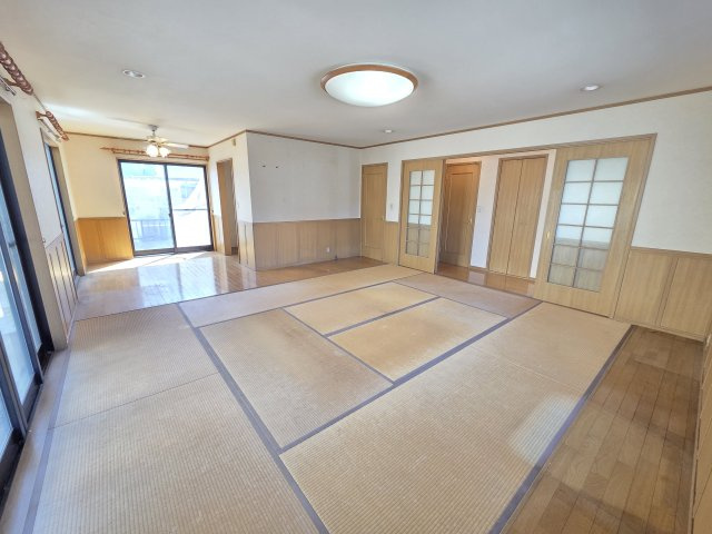 桐生市境野町四丁目　中古住宅の和室