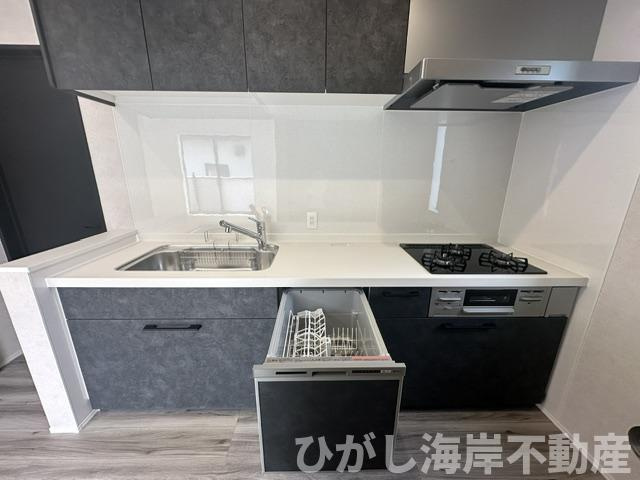 藤沢市本鵠沼５丁目　新築戸建　全２棟のキッチン|食洗器付きシステムキッチン