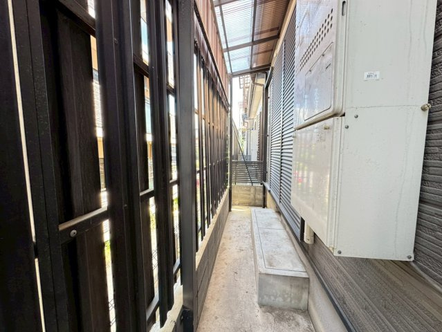 ◆２０２６年５月リフォーム完了◆リビング広々１８帖◆収納豊富◆宇治市伊勢田町中荒のその他|勝手口