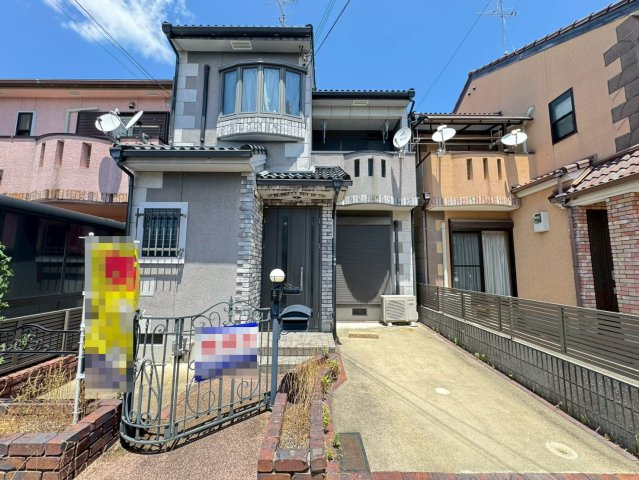◆２０２６年５月リフォーム完了◆リビング広々１８帖◆収納豊富◆宇治市伊勢田町中荒
