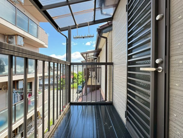 ◆２０２６年５月リフォーム完了◆リビング広々１８帖◆収納豊富◆宇治市伊勢田町中荒のバルコニー|バルコニー