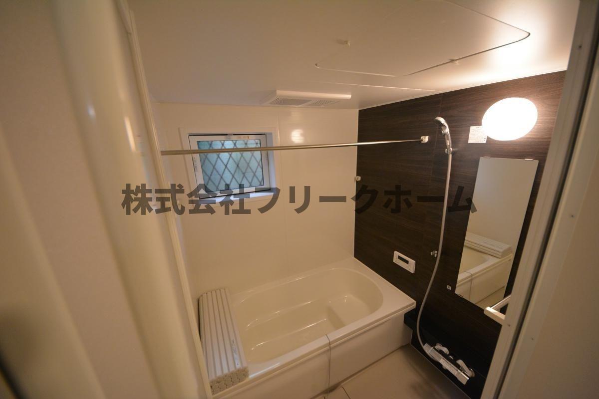 武蔵野市関前２丁目のアパートの浴室
