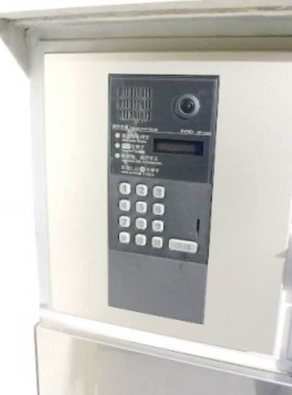 PASEOSANGENJAYAEASTWEST　ネット無料　敷金0　2面採光のセキュリティ