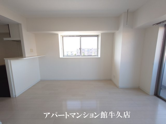 DJひたち野Ⅲの居間・リビング