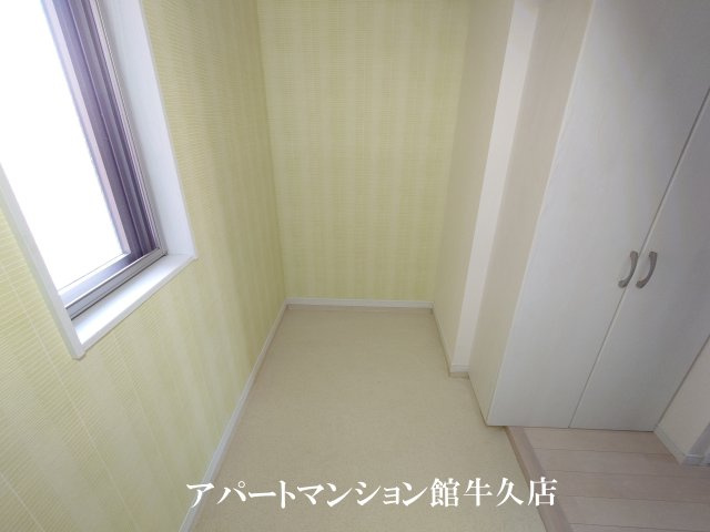 DJひたち野Ⅲの玄関