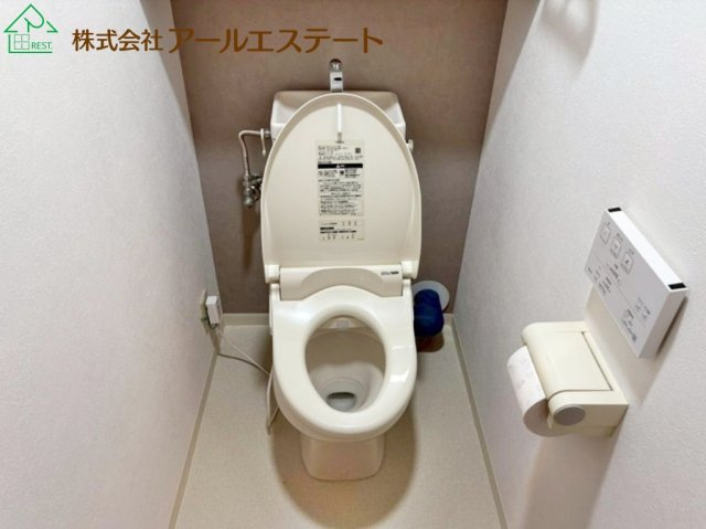 ライフ・デュオ小松　　山陽電鉄網干線「広畑駅」徒歩9分のトイレ