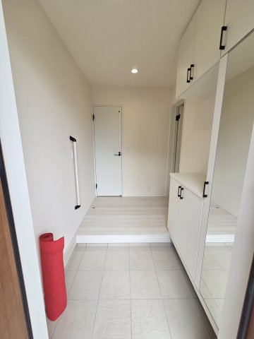 新築　桐生市相生町2丁目01期　2号棟　LIGNAGEの玄関|新築　桐生市相生町2丁目01期　2号棟　LIGNAGE