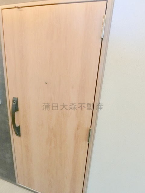 ブルーノコート蒲田の玄関