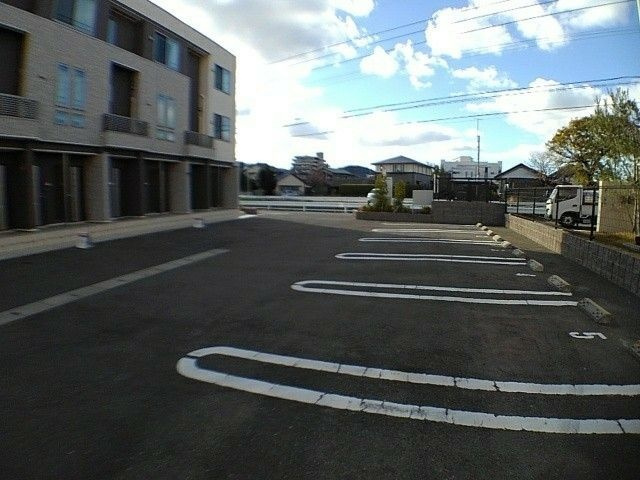 パールテラスの駐車場