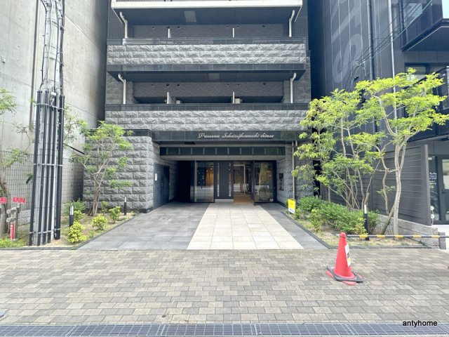 プレサンス堺筋本町駅前　仲介手数料無料のエントランス