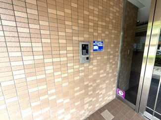 【エントランス】 | エントランスはオートロックです♪女性の方も安心してお住まいいただけます！！