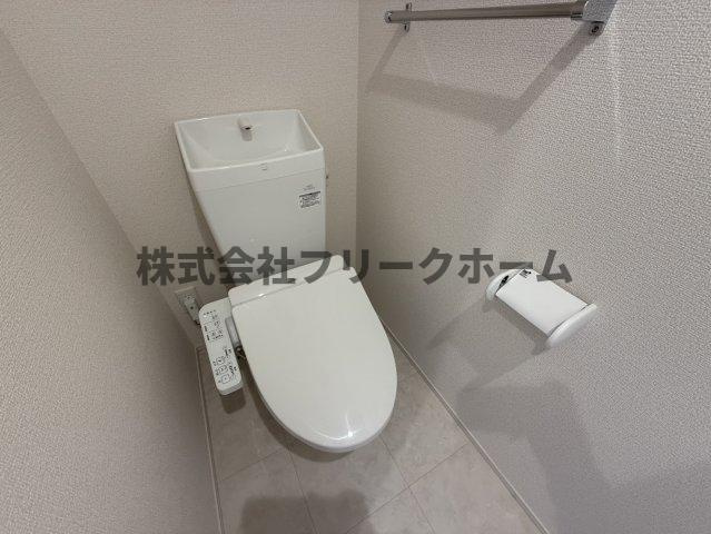 小金井市前原町２丁目のアパートのトイレ
