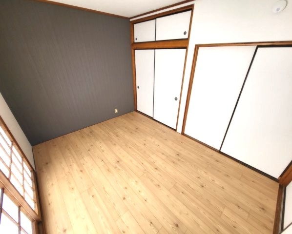 【寝室】