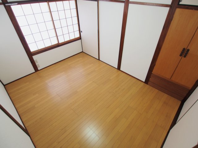 熊野戸建ての洋室