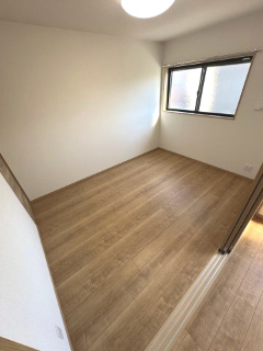 【寝室】
