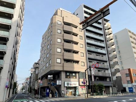 ピュアサクシードともの外観