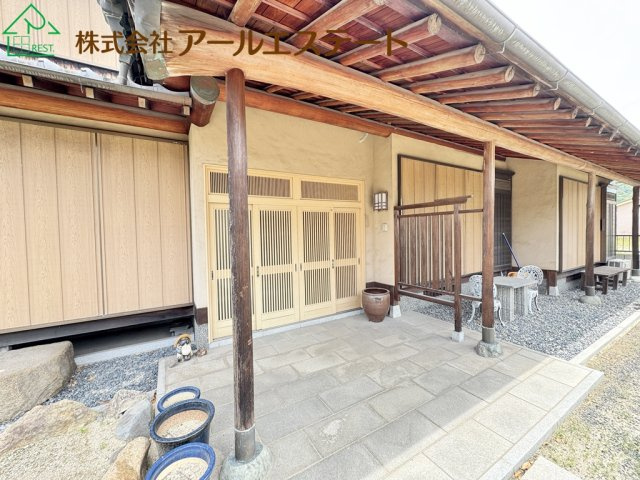 姫路市勝原区山戸　　　JR「はりま勝原駅」徒歩15分の玄関