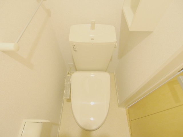 ノーブル川内V番館のトイレ