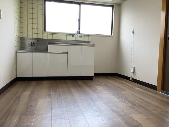 サンライズ鶴ケ谷のキッチン