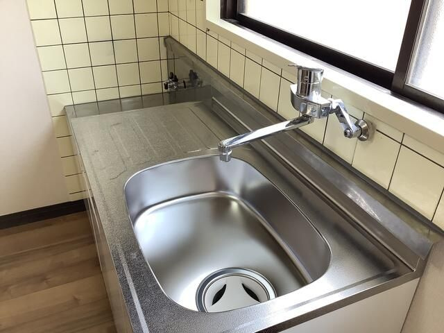 サンライズ鶴ケ谷のキッチン