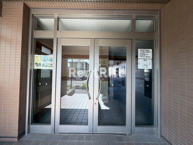 グリーンシティ　岩倉のエントランス
